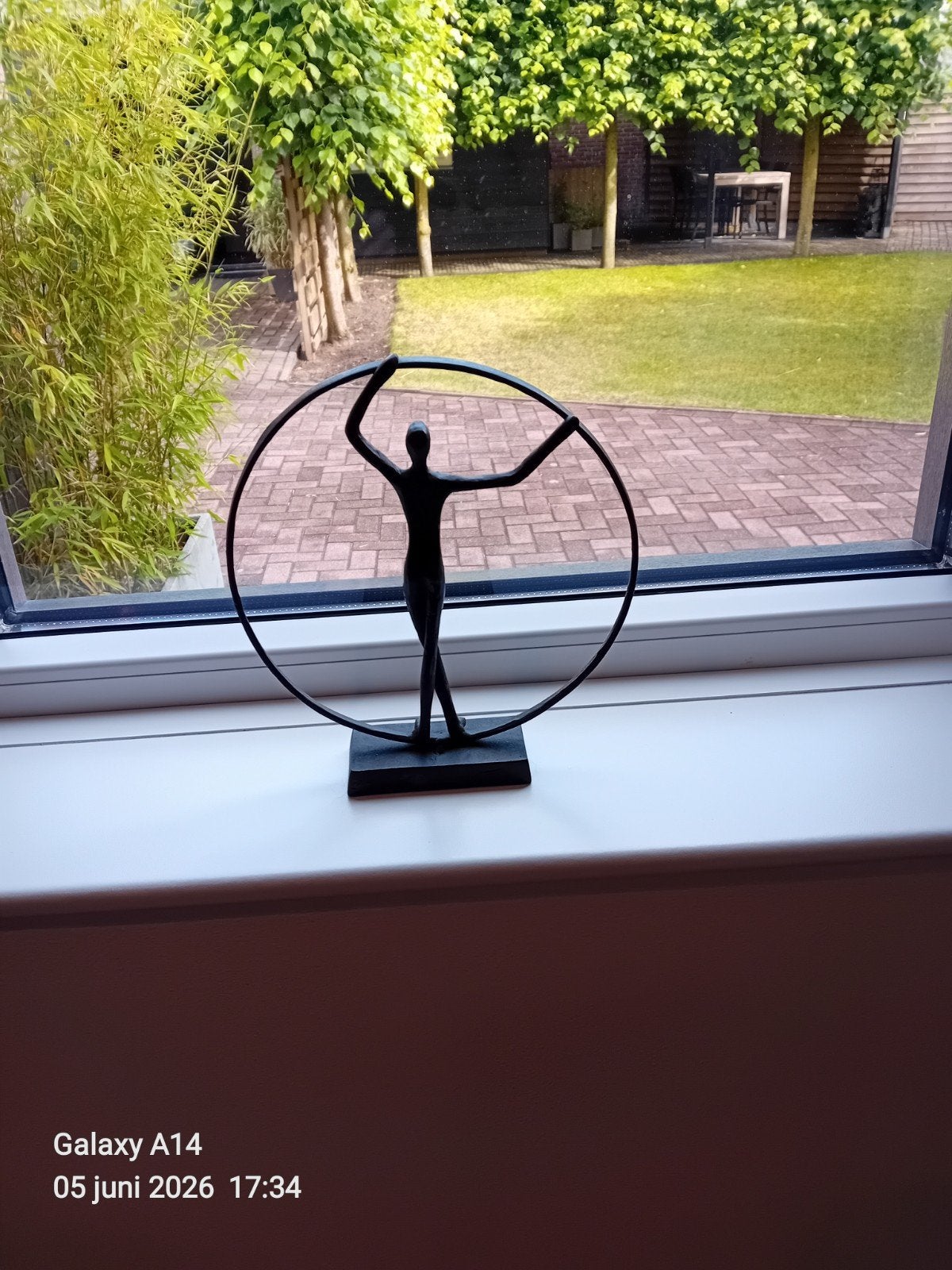 Prachtige beeldje van metaal komt uit erfenis .opsturen kost, Ophalen of Verzenden