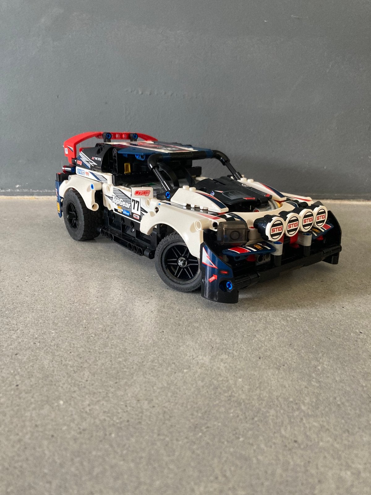 Lego technic 42109 Top gear rallyauto, Ophalen of Verzenden, Zo goed als nieuw, Overige schalen, Elektro