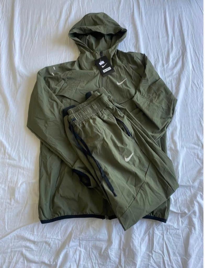 trainingspak maat M, Kleding | Heren, Ophalen of Verzenden, Algemeen