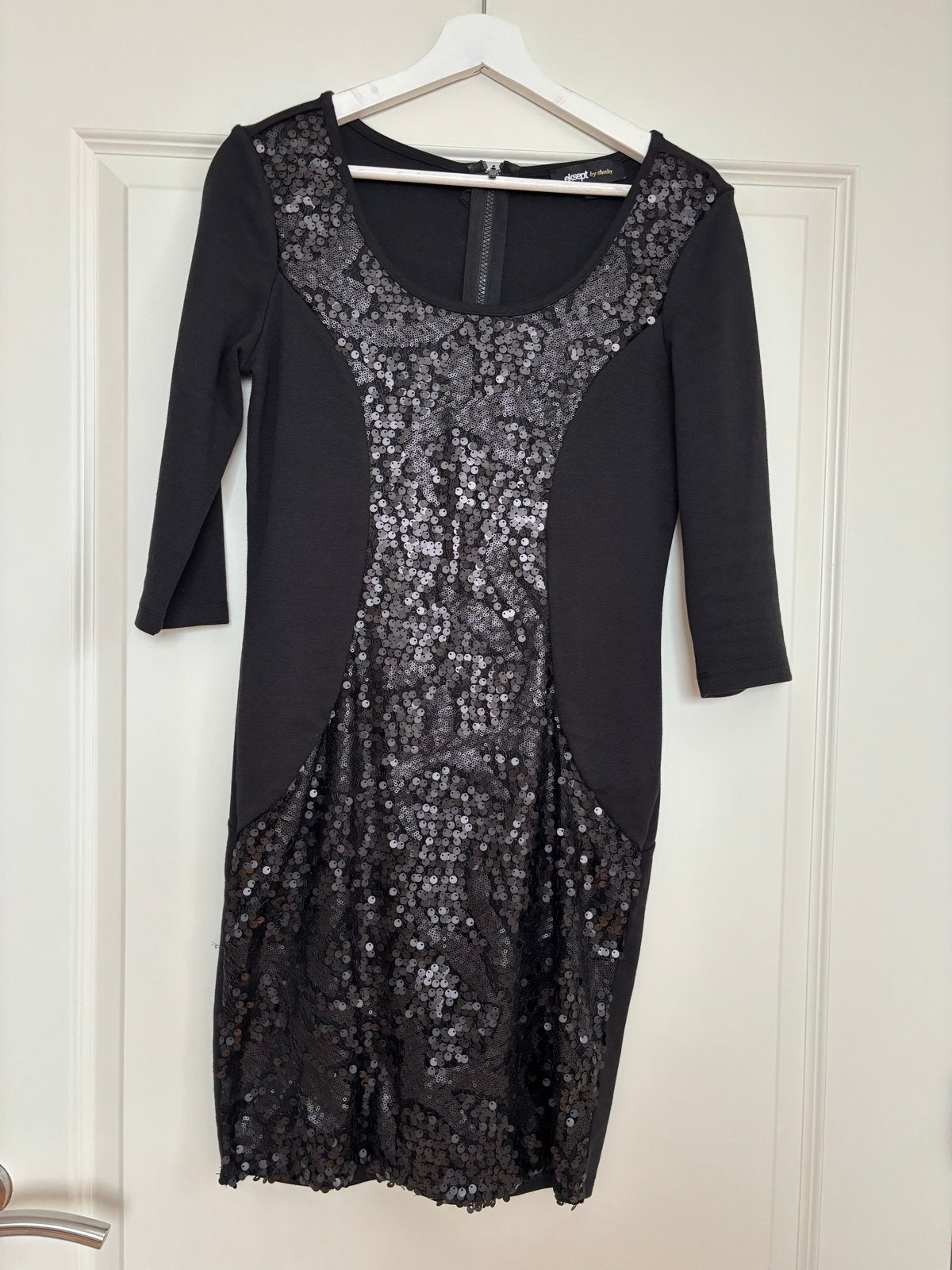 Zwarte jurk met pailletten - Eksept by Shoeby maat S, Zwart, Ophalen of Verzenden, Zo goed als nieuw, Maat 36 (S)
