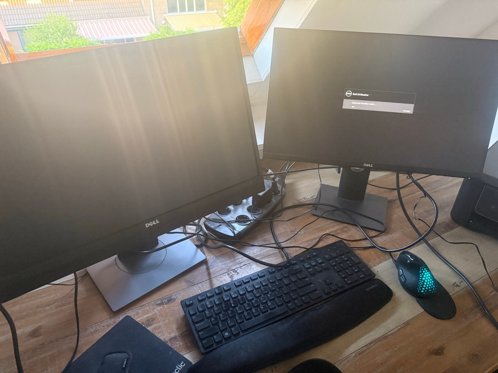 Dell OptiPlex 3080 Desktop PC met 2 Dell Monitoren, Computers en Software, Desktop Pc's, Gebruikt, 3 tot 4 Ghz, SSD, 16 GB, Met monitor