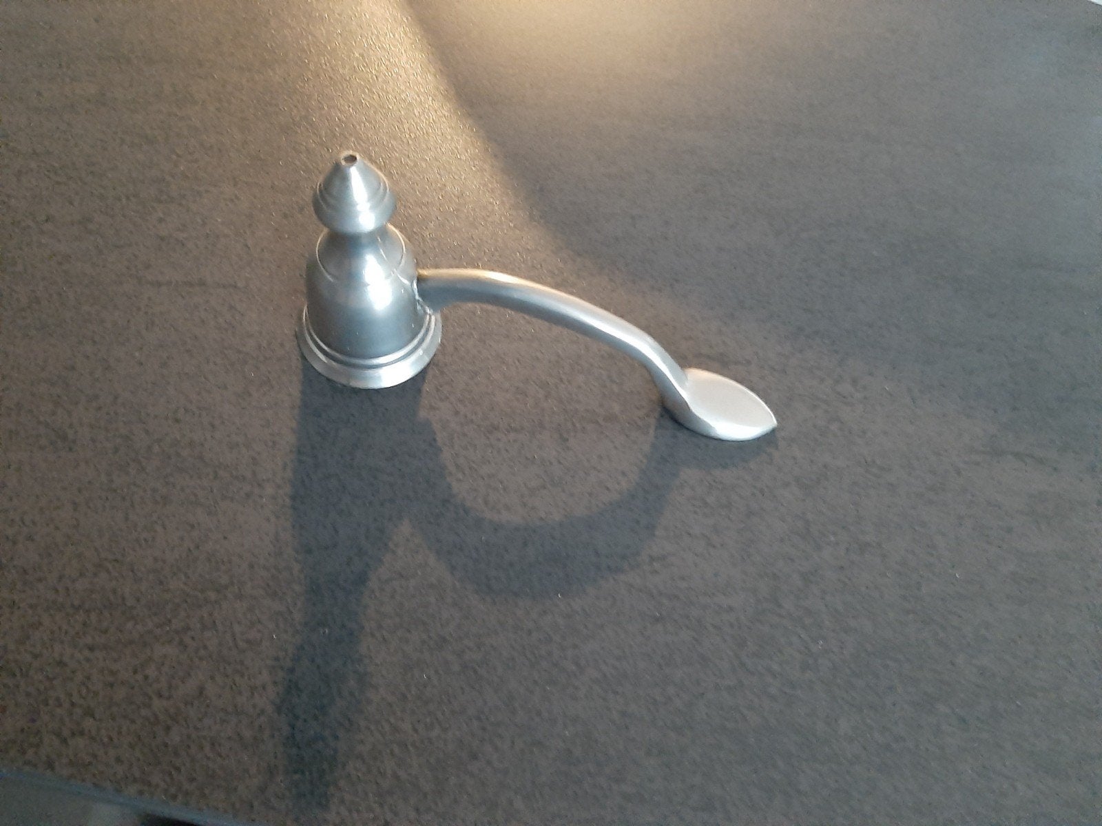 Kaarsen Dover zilver kleur 8 cm lang, Ophalen, Zo goed als nieuw, Metaal