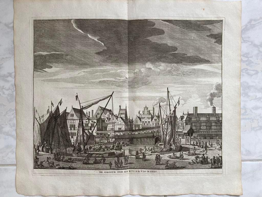 De Groote zee en rivier-vis-markt,  C.Commelin 1691, 31x25cm, Antiek en Kunst, Kunst | Etsen en Gravures, Gravure, Gesigneerd