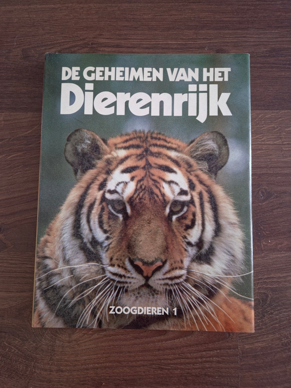 Wereldberoemde Jeugdboeken & De Geheimen van het Dierenrijk, Ophalen of Verzenden, Zo goed als nieuw, Jack London, Jules Verne e.a.