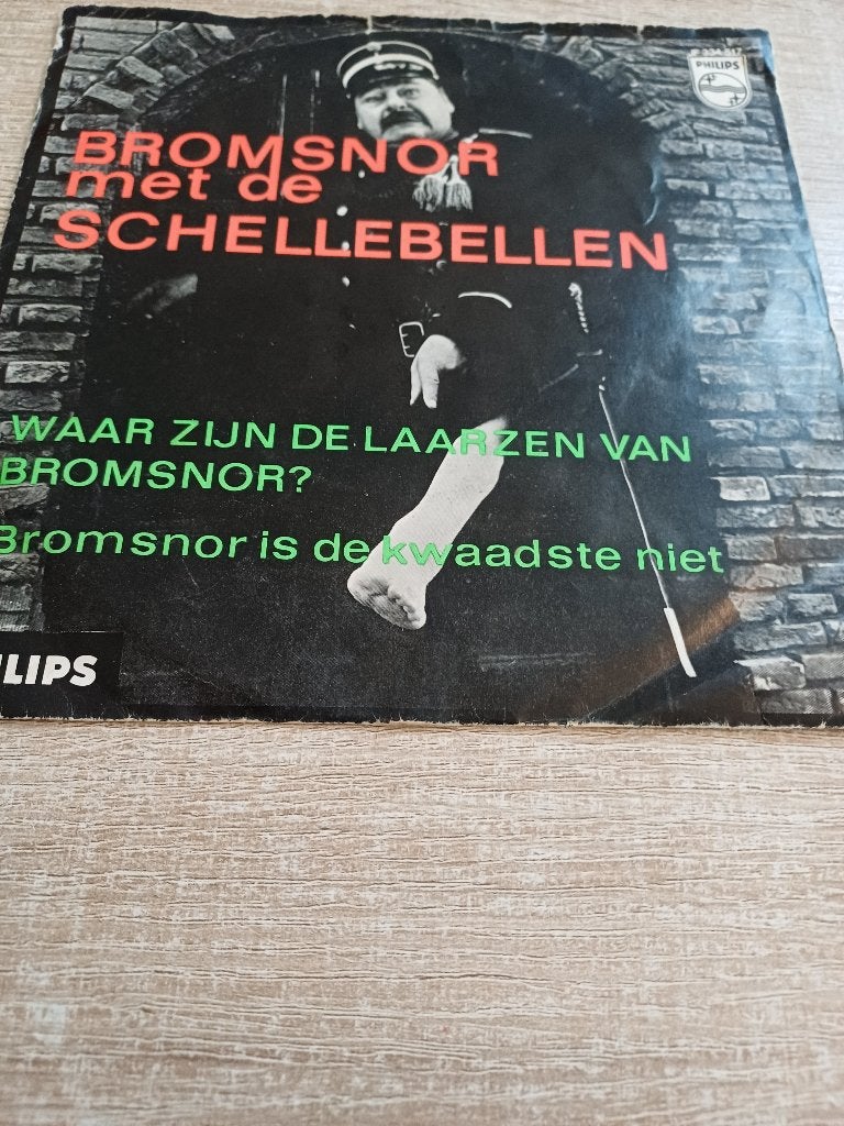 150a3 Single Bromsnor met de Schellebellen, 7 inch, Ophalen of Verzenden, Zo goed als nieuw, Overige typen