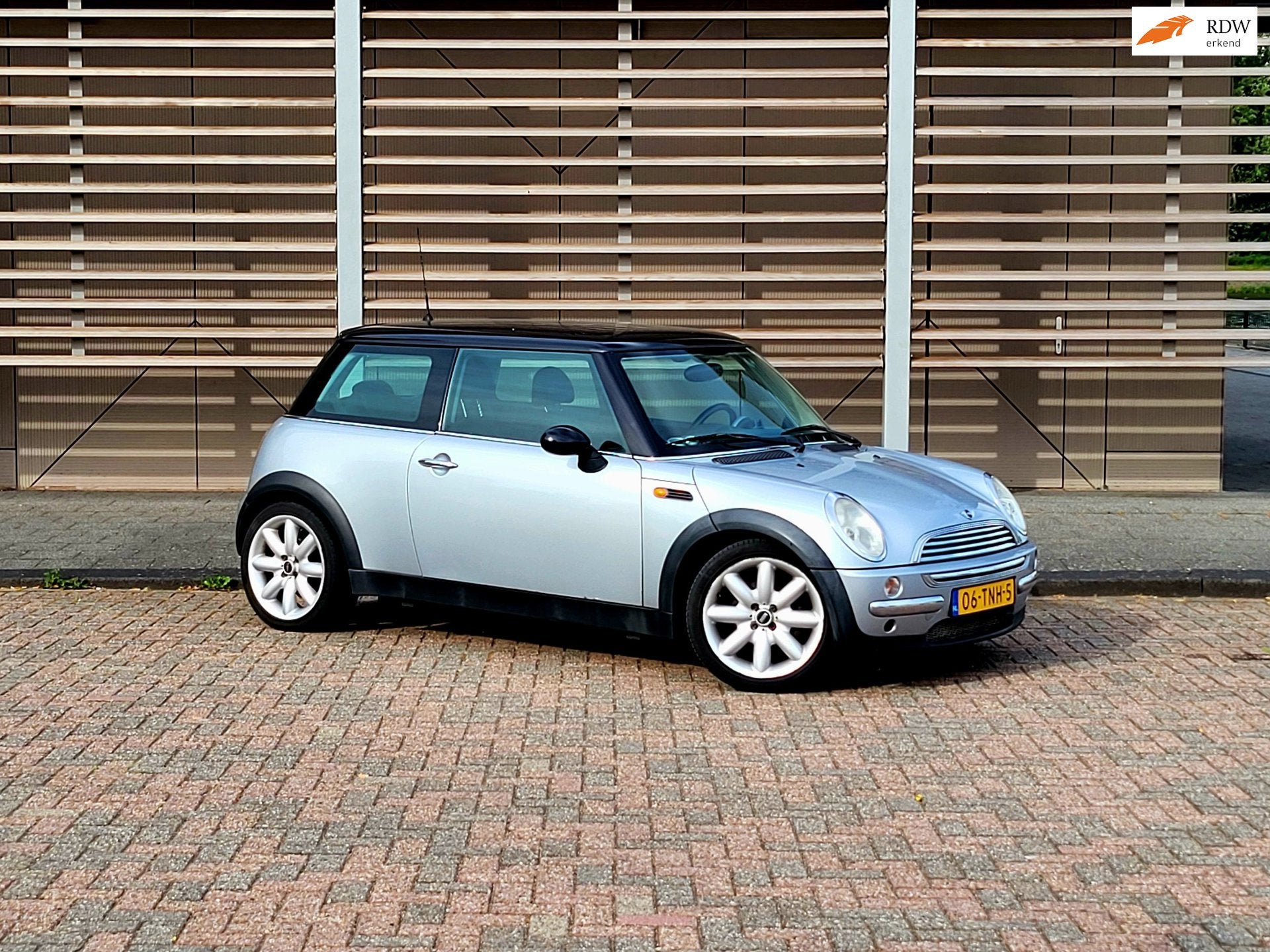 Mini 3-Deurs 1.6 Cooper Chili / Airco / Stoelverwarming / Ni, Voorwielaandrijving, 1025 kg, 15 km/l, Gebruikt