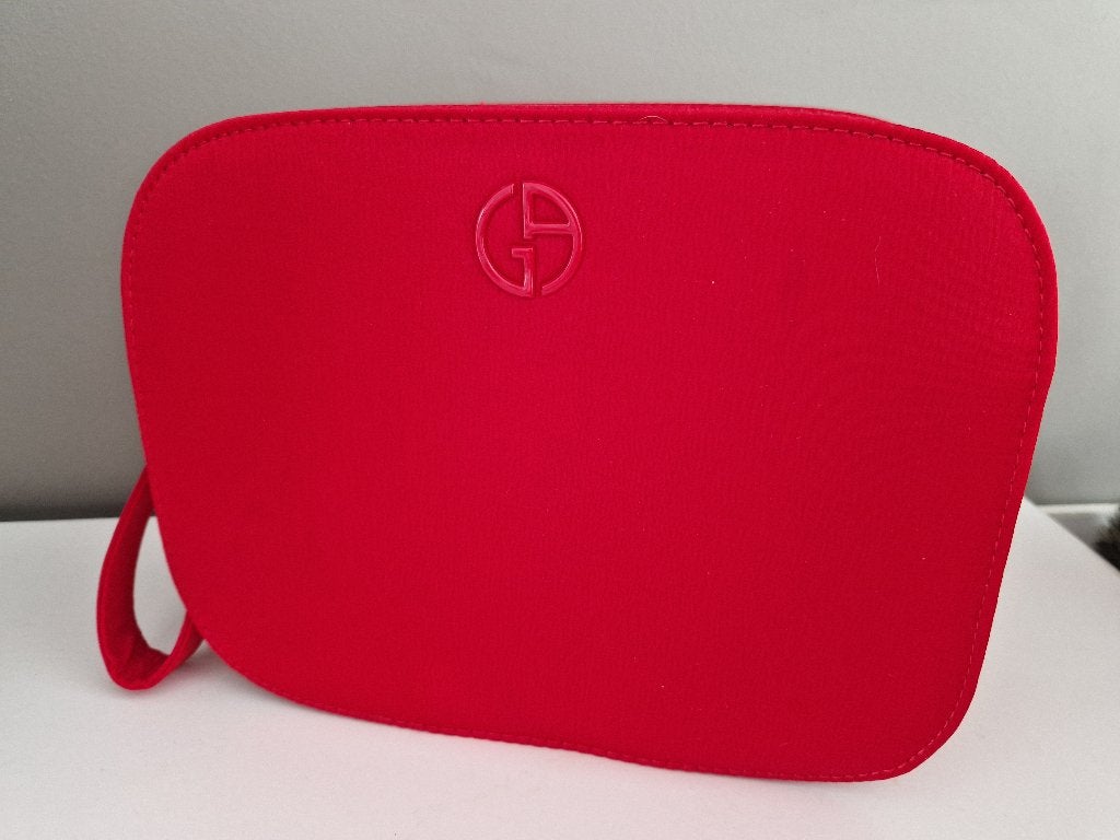 Een nieuwe rode toilettas van Giorgio Armani, Ophalen of Verzenden, Nieuw, Rood, Dame