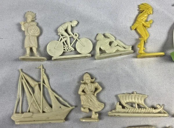 De Gruyter Snoepje van de Week vintage plastic figuren set, Coolsingel 104, 3011 AG Rotterdam, Netherlands, Verzenden, Overige typen