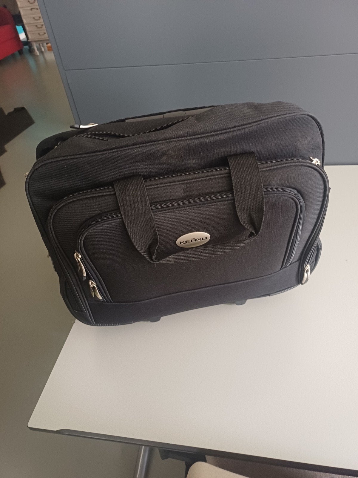 werk/laptop trolley.  Bisness Trolley, Ophalen, 17 inch of meer, Nieuw, Trolleytas