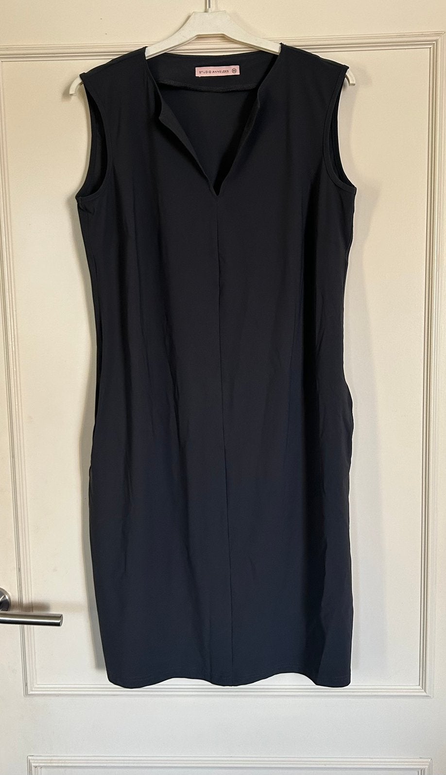 Antraciet Studio Anneloes Simplicity Sleeveles Jurkje XS, Verzenden, Zo goed als nieuw, Maat 34 (XS) of kleiner, Grijs