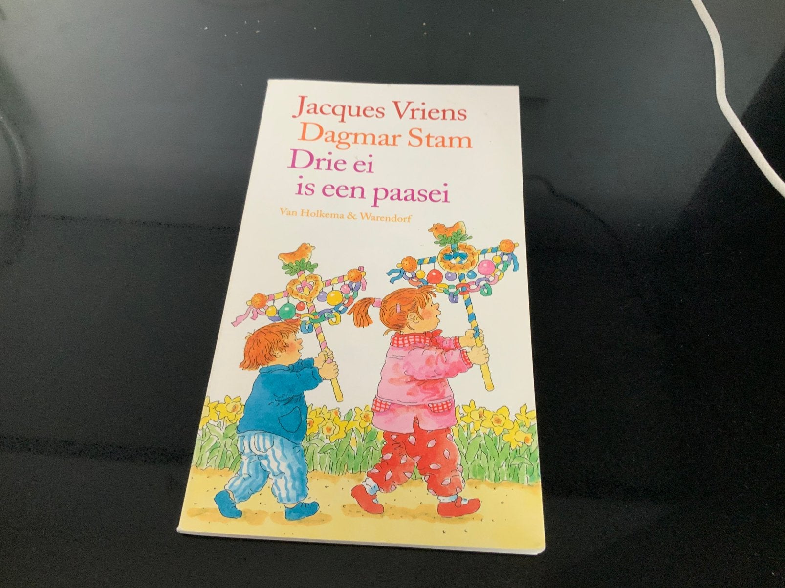 Jacques Vriens - Drie ei is een paasei, Boeken, Jacques Vriens, Fictie algemeen, Ophalen of Verzenden, Zo goed als nieuw