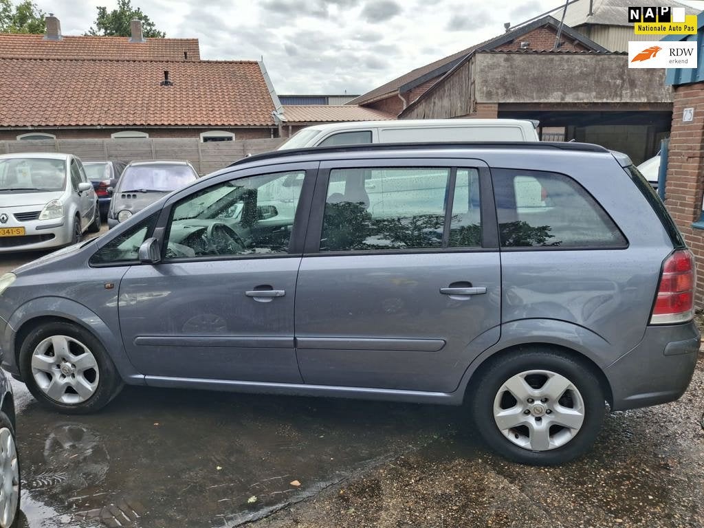 Opel Zafira 1.6 Enjoy, Auto's, Voorwielaandrijving, Stof, Gebruikt, 4 cilinders