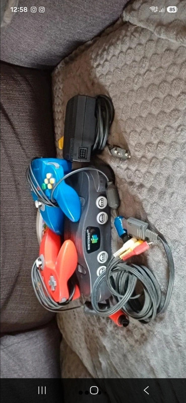 Nintendo 64 compleet met 2 controllers en game, Spelcomputers en Games, Spelcomputers | Nintendo 64, Ophalen of Verzenden, Gebruikt