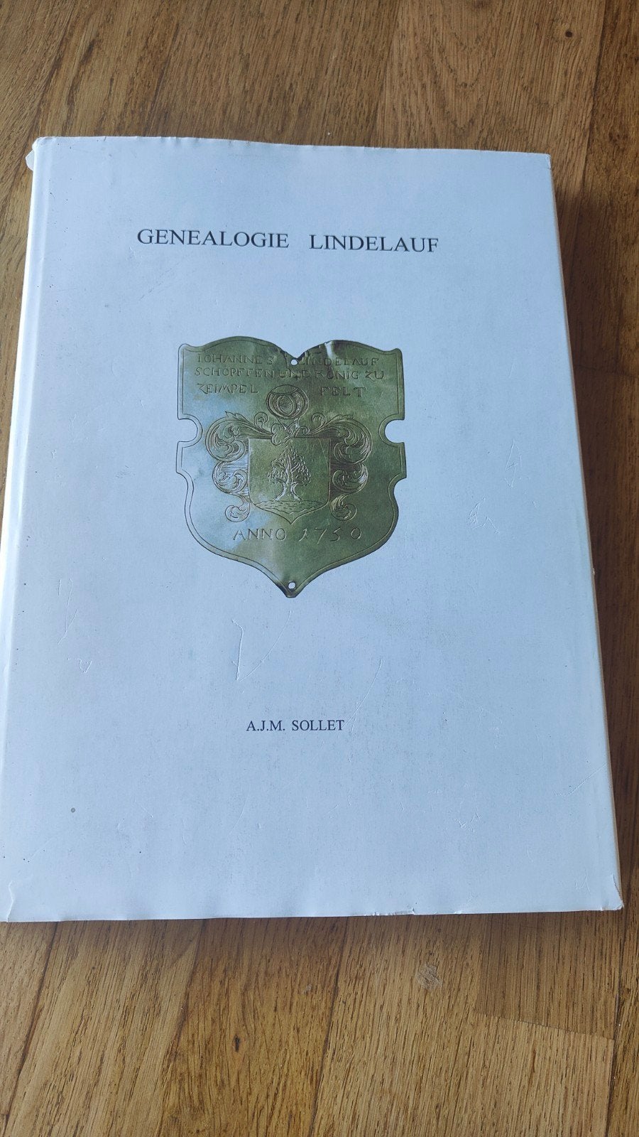 Genealogie Lindelauf - A.J.M. Sollet (1994), Ophalen of Verzenden, 20e eeuw of later, Zo goed als nieuw, A.J.M. Sollet