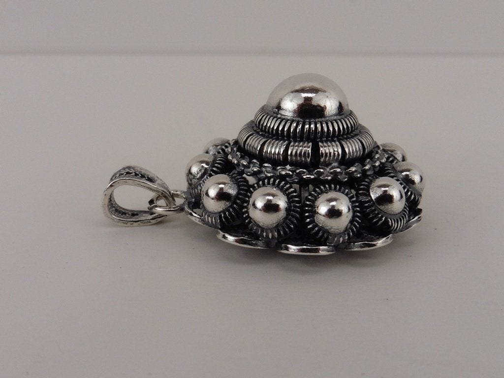 Zilveren hanger Zeeuws, Gebruikt, Overige voorstellingen, ., Ophalen of Verzenden