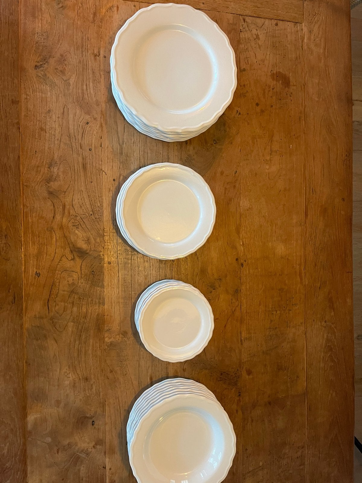 Set borden wit 32 stuks, Ophalen of Verzenden, Gebruikt, Keramiek, Bord(en)