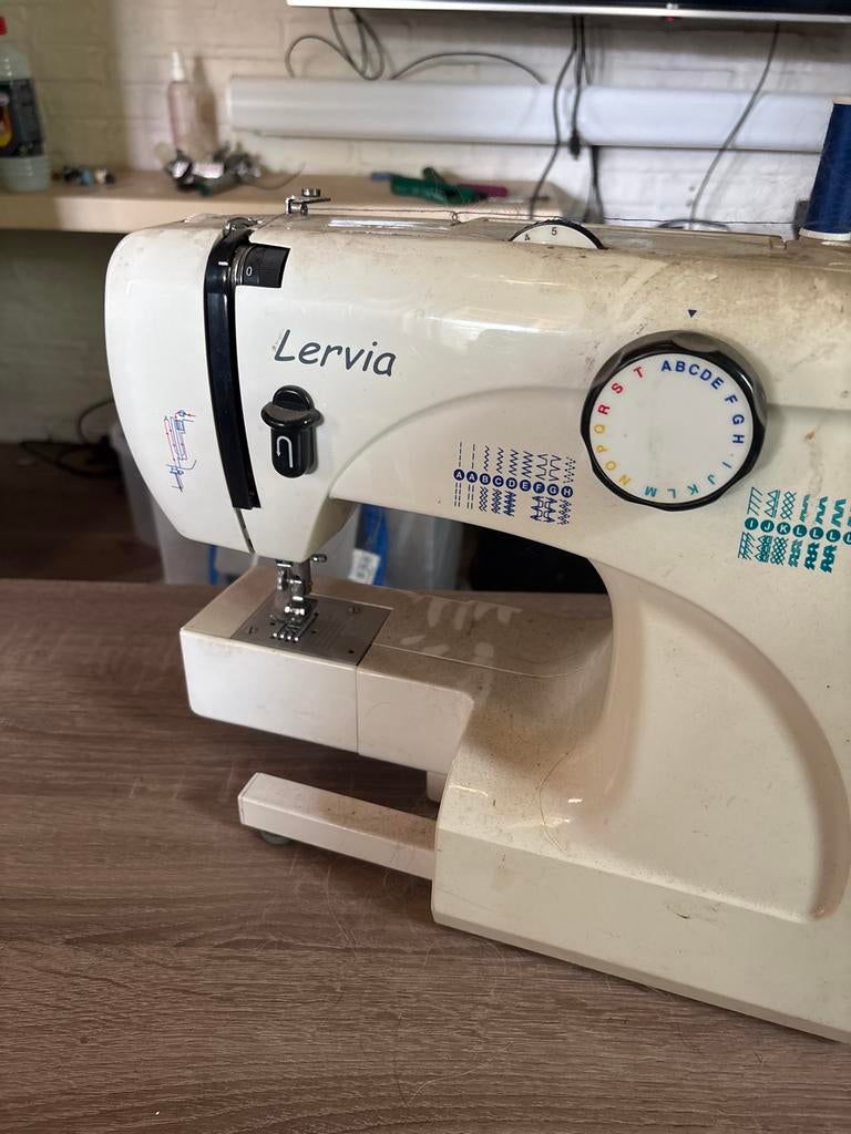 Lervia KH4000 Naaimachine - Gebruikt, Ophalen, Gebruikt, Naaimachine, Overige merken