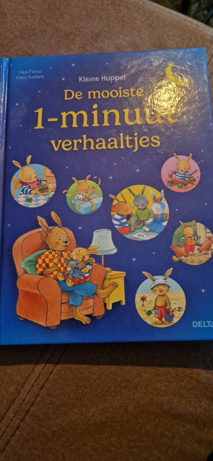 Kleine Huppel: De mooiste 1-minuut verhaaltjes, Ophalen of Verzenden, Zo goed als nieuw, Nina Flores, Clara Suetens, 2 tot 3 jaar