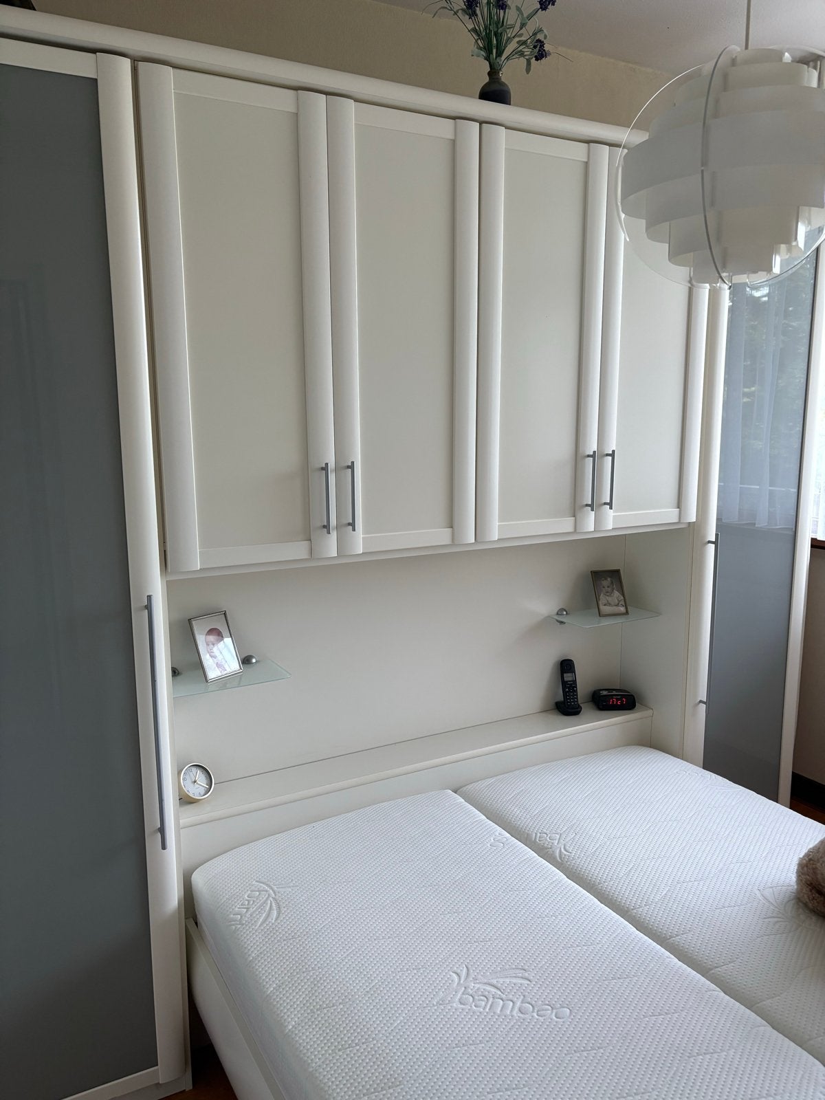 Bed ombouw kast met opbergruimte en nachtkastjes, Huis en Inrichting, Ophalen, Gebruikt, Wit, Tweepersoons