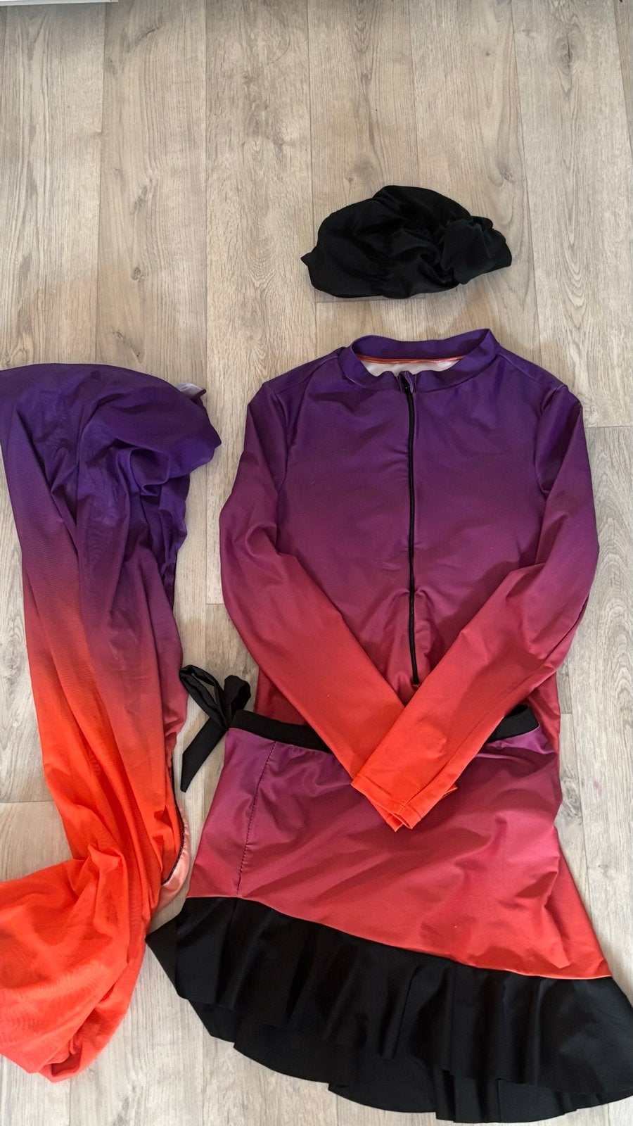 Burkini met kleurverloop en hoofdbedekking, Ophalen of Verzenden, Zo goed als nieuw, Meerkleurig, Overige typen