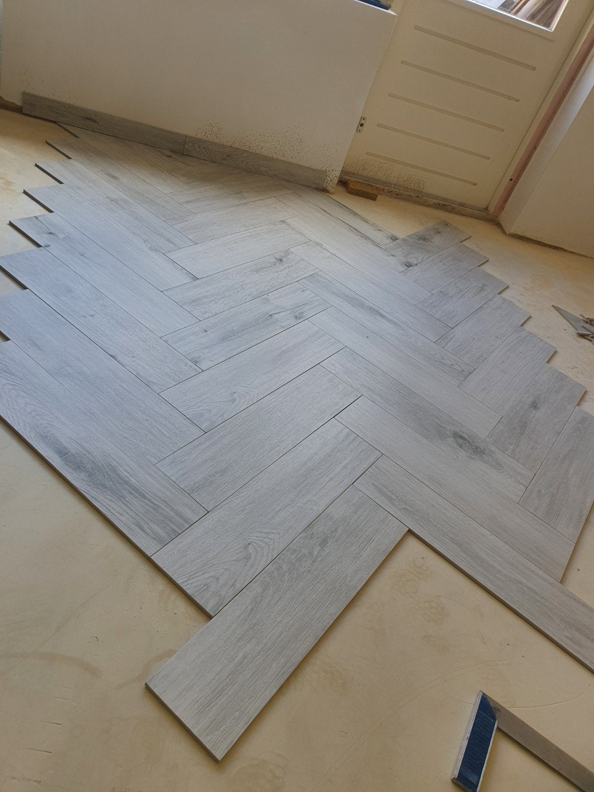 Foto 5 van Visgraat Vloertegels 33,75 m²