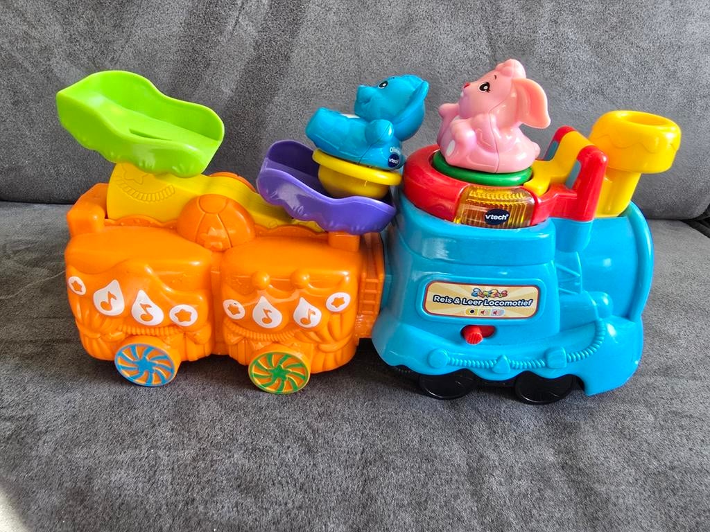 Zoomizooz reis en leer locomotief, Ophalen, Zo goed als nieuw, 6 maanden tot 2 jaar