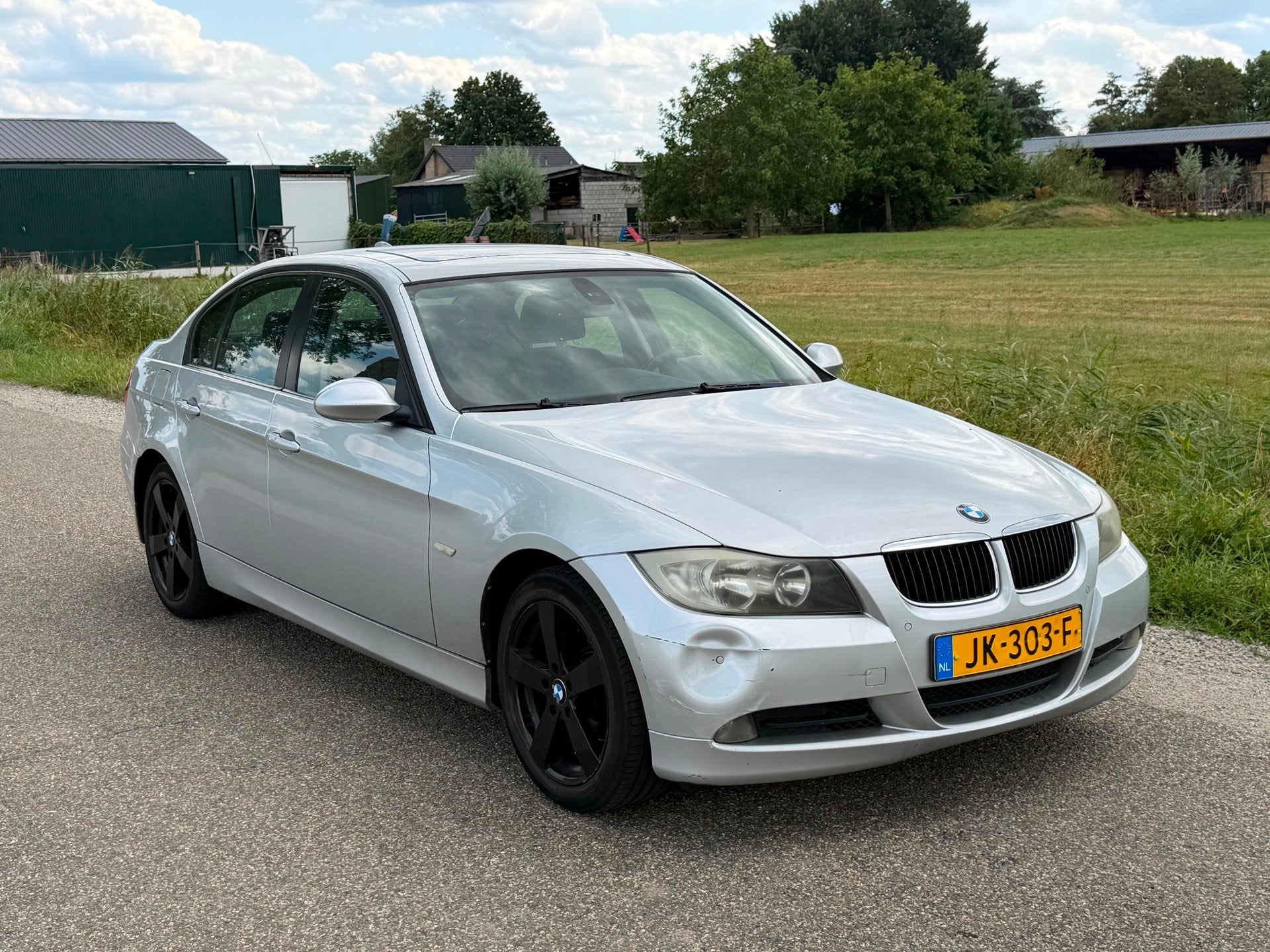 BMW 3-serie 320i Executive APK 02-2027 Airco, Auto's, BMW, Zwart, 150 pk, 14 km/l, Handgeschakeld