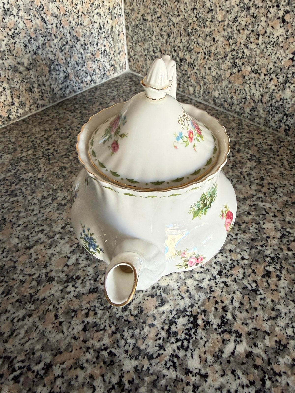 Royal Albert Flowers of the Month theepot, Ophalen of Verzenden