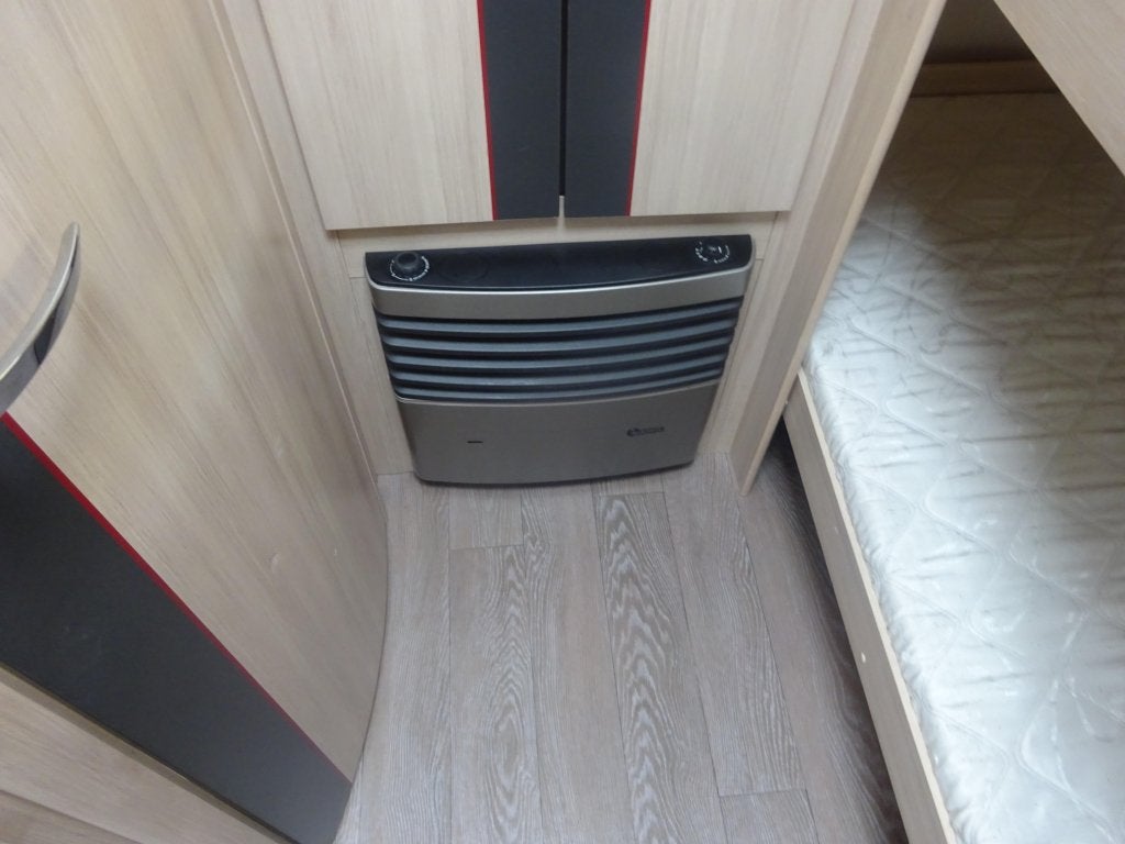 Foto 23 van Hobby Exccelent 545 KMF #BOMVOL#