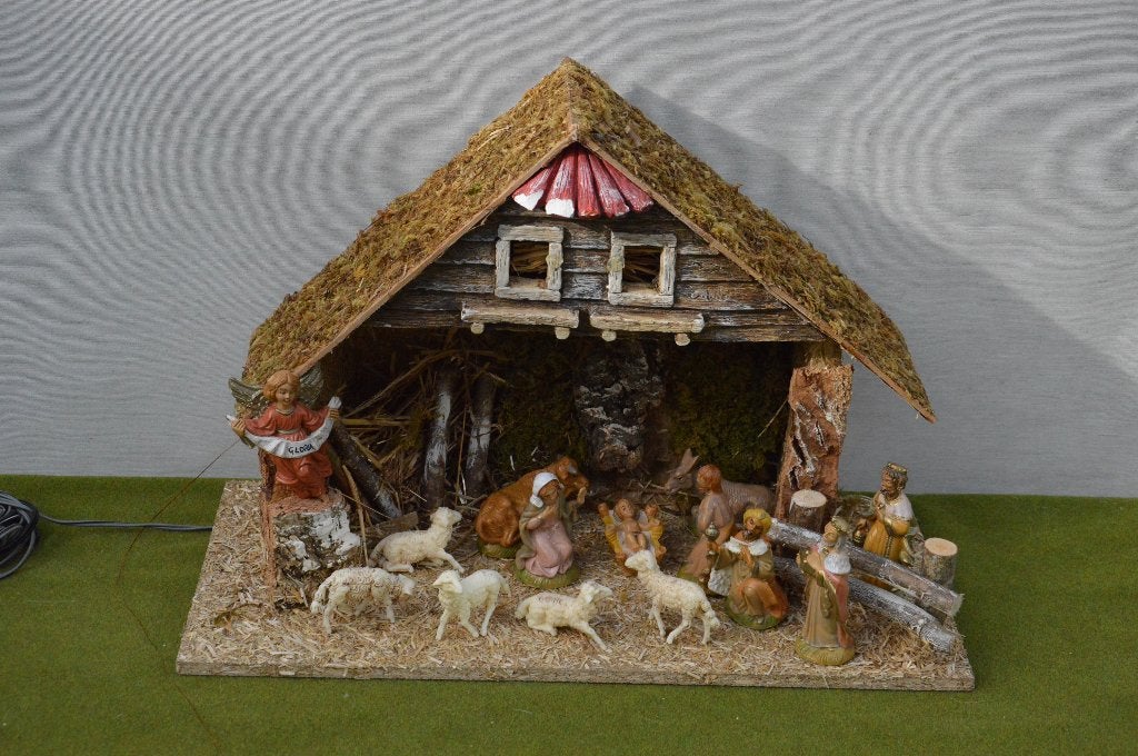 Vintage kerststal met kunststof figuren 14-delig met verlich, Diversen, Kerst, Ophalen of Verzenden, Gebruikt