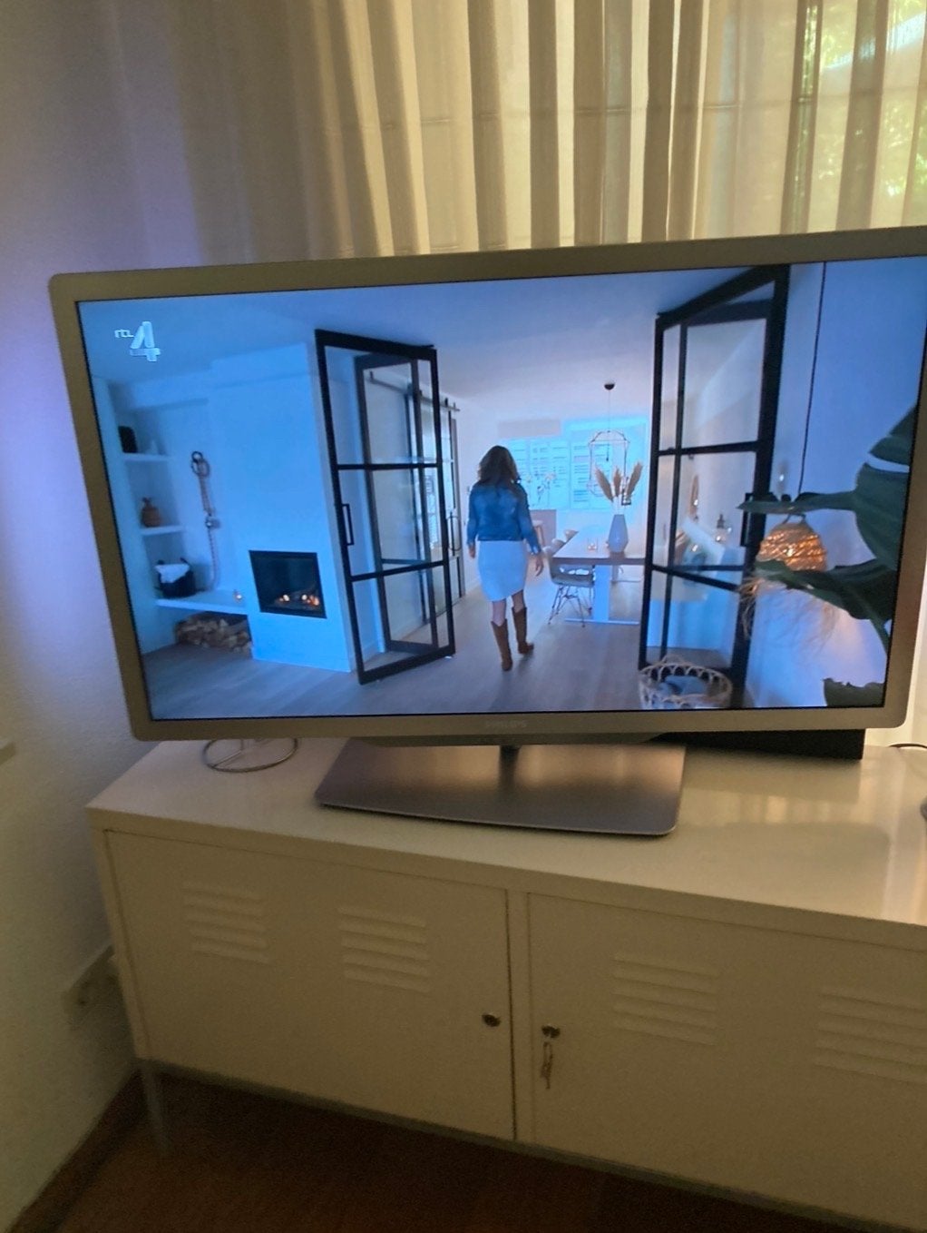 Philips 42” Full HD Ambilight TV + Chromecast!, Ophalen, Philips, 100 Hz, 100 cm of meer