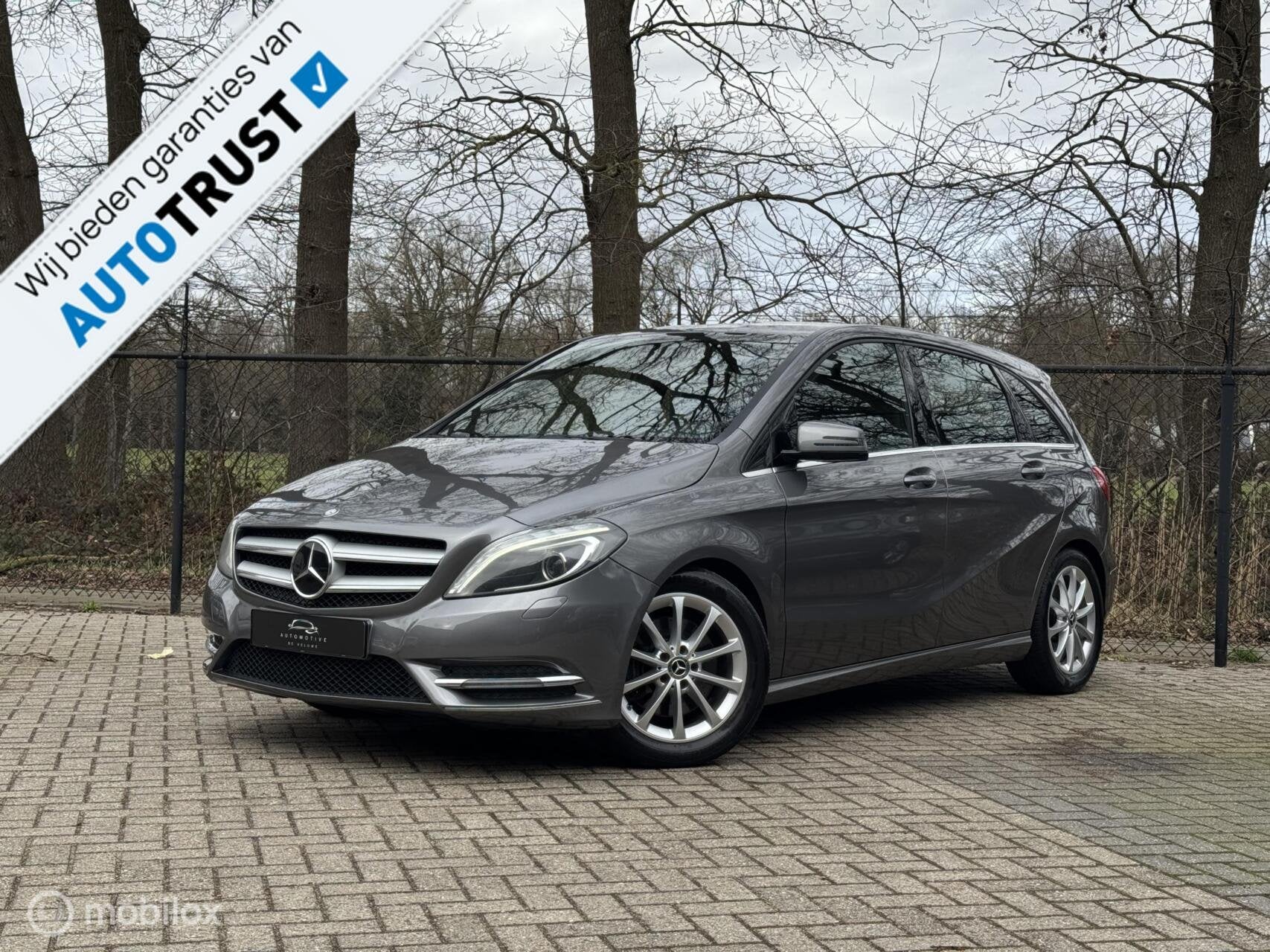 Mercedes B-klasse 250 Prestige/NW APK/TRKHK/XENON/LMV/CAMERA, Auto's, Gebruikt, Zwart, 4 cilinders, Leder