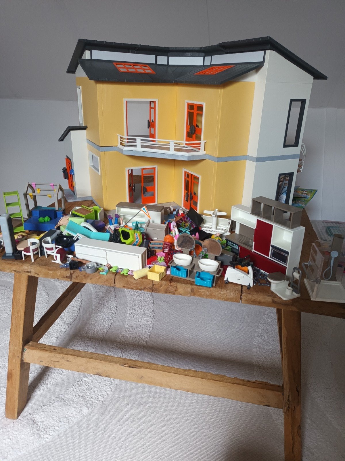 playmobil familie huis city life 9266, Ophalen, Gebouw, Complete set, Zo goed als nieuw
