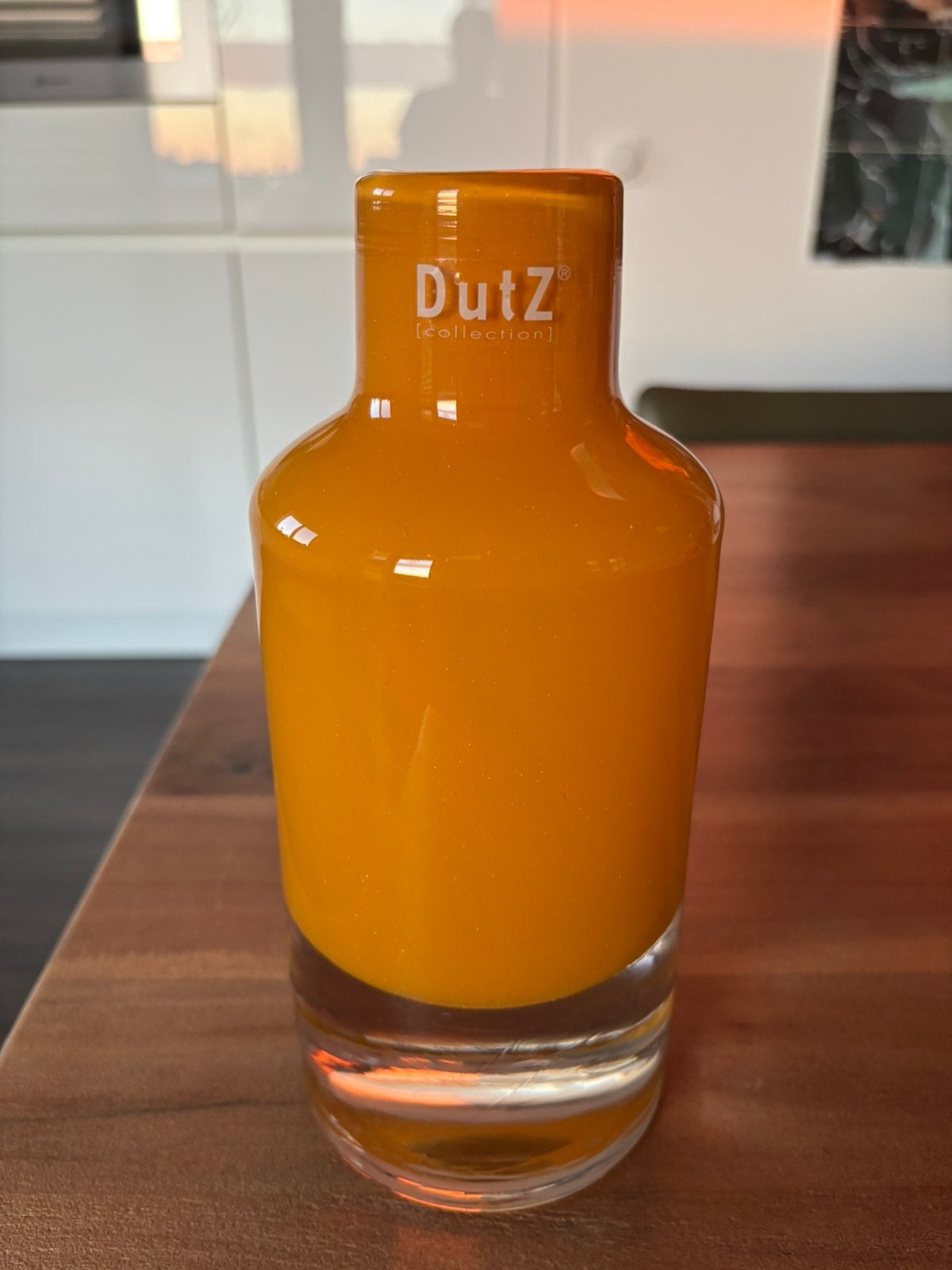 Geel-oranje vaas dutZ, Huis en Inrichting, Woonaccessoires | Vazen, Ophalen, Zo goed als nieuw, Geel