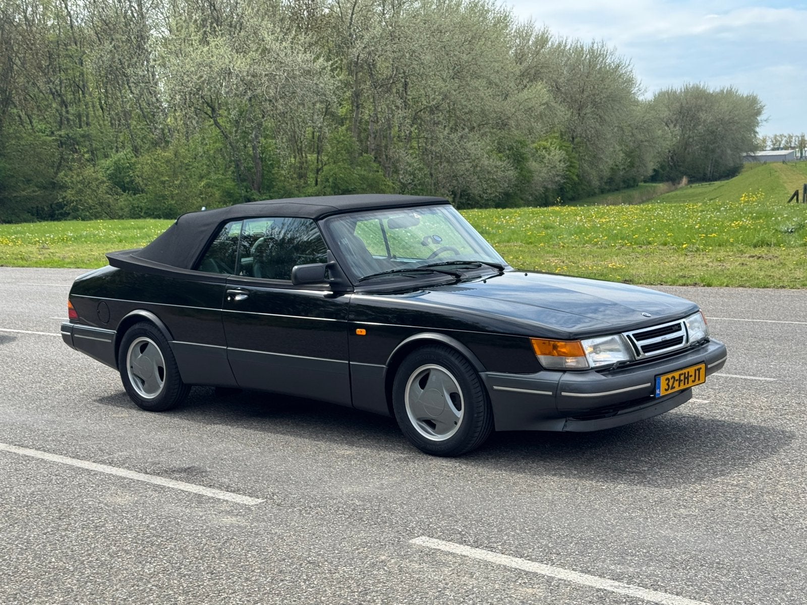 Saab 900 2.0 16 S Cabrio U9 1993 Zwart, Auto's, Saab, Voorwielaandrijving, 1280 kg, 4 cilinders, Cabriolet