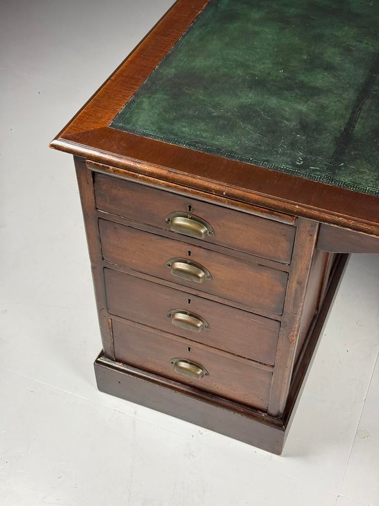 Bureau Partnerdesk Engels antiek, Antiek en Kunst, Ophalen