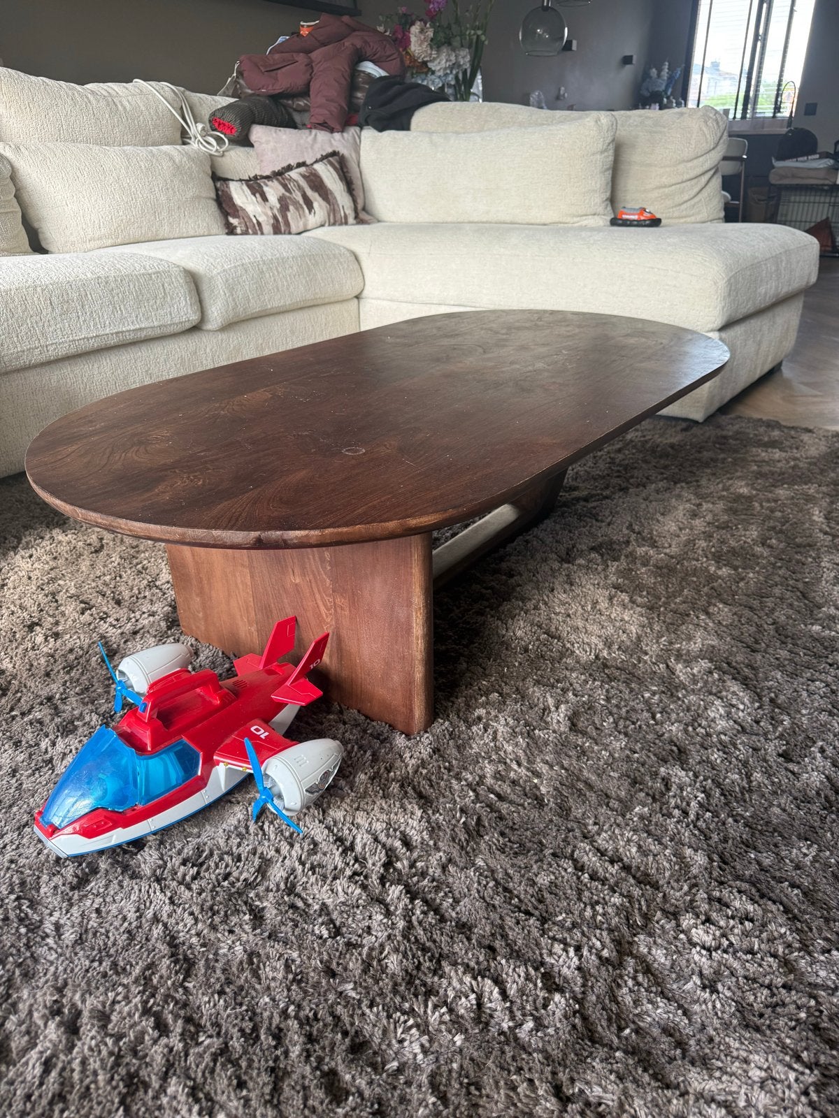 Ovale houten salontafel, Ophalen, Gebruikt, 100 tot 150 cm, 50 tot 100 cm