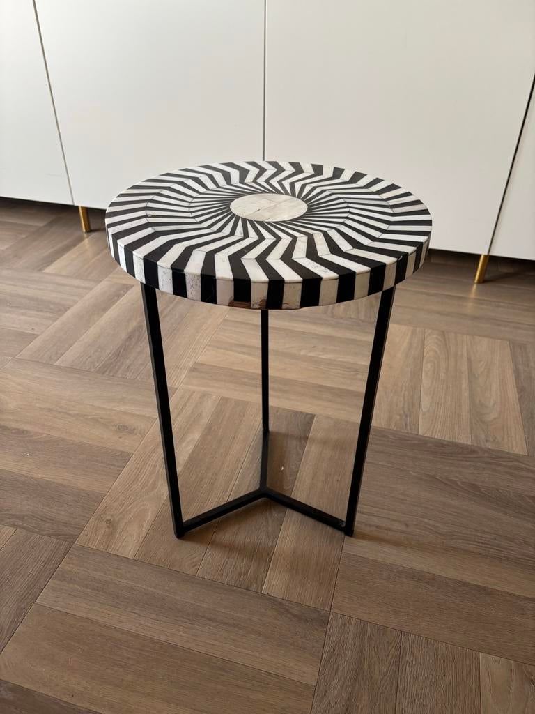 Bijzettafel zwart/wit gestreept - Bone Inlay stijl, Overige materialen, Minder dan 55 cm, Rond, Zo goed als nieuw