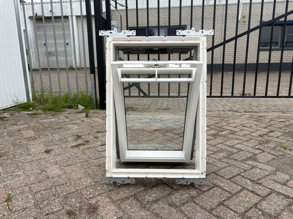 GGU CK02 KUNSTSTOF VELUX DAKRAAM 55x78cm HR++, Ophalen, Kunststof, Overige kleuren, Zo goed als nieuw