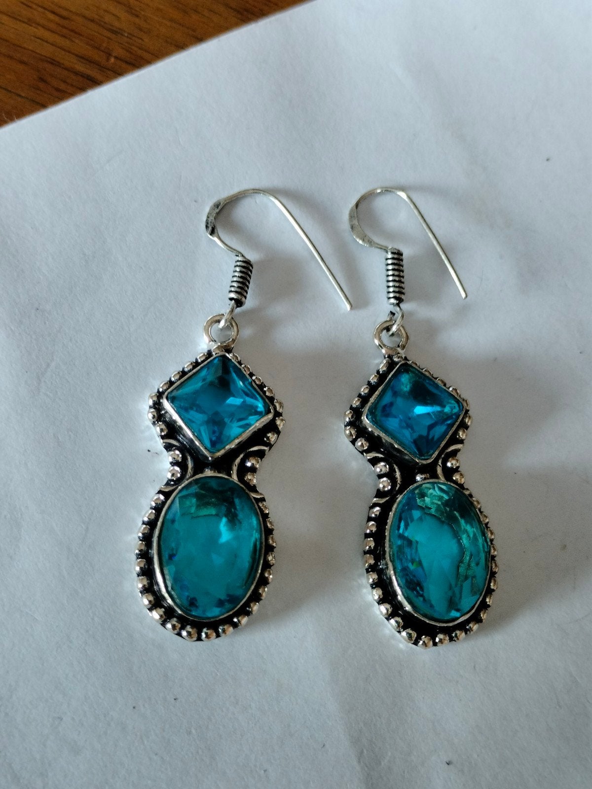 Zilveren oorbellen met blauw topaas, Hangers, Nieuw, Met edelsteen, Zilver