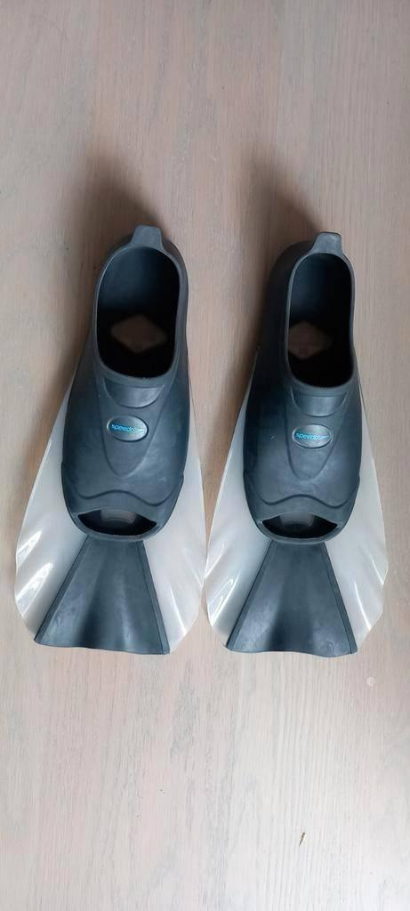 Speedo korte training vinnen maat 36-37 XS ZGAN, Ophalen of Verzenden, Zo goed als nieuw, Overige