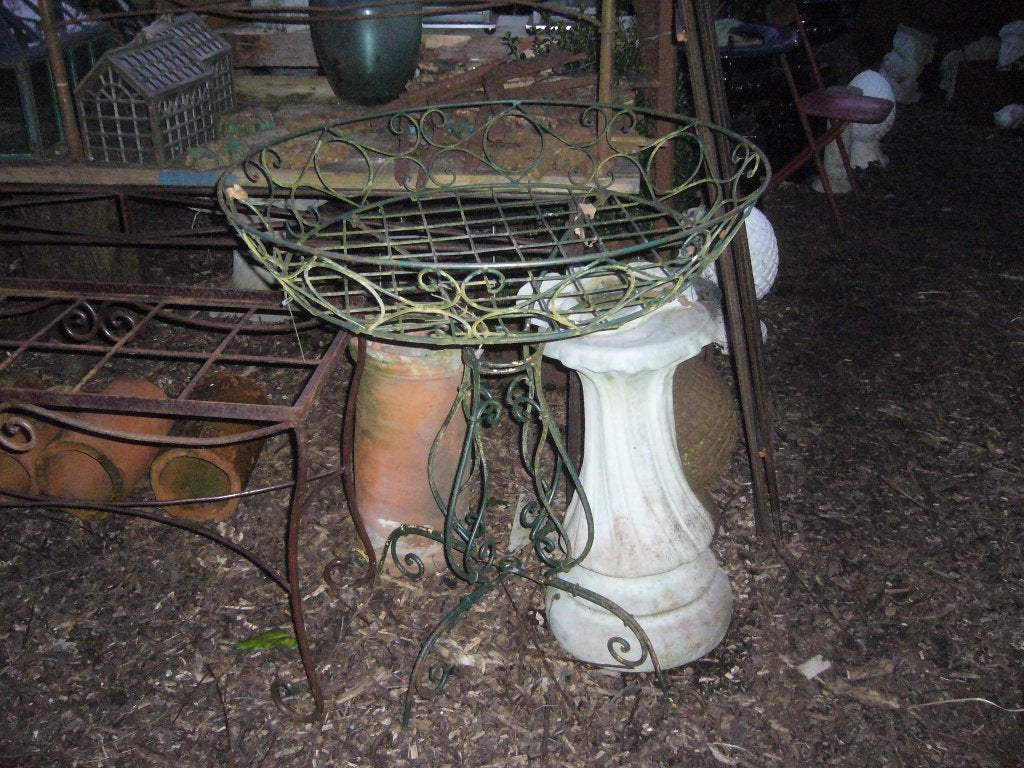 Stevig massief ijzeren bloementafel ea bloembak, tuinvaas..., Ophalen, Minder dan 30 cm, Rond, Binnen