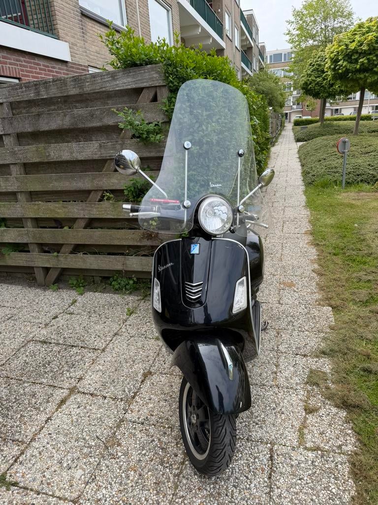 Vespa GTS 300 Super 2016