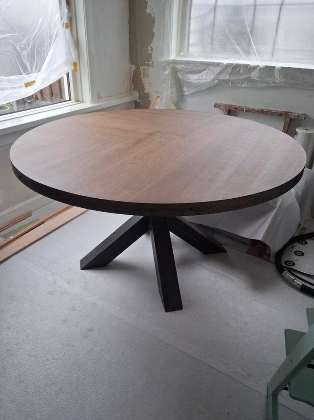 Ronde eettafel diameter van 150 stelen poten, Huis en Inrichting, Tafels | Eettafels, Ophalen, Rond, 100 tot 150 cm, 100 tot 150 cm