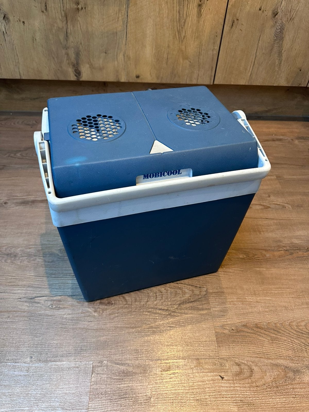 Mobicool koelbox 12v en 220 v, Caravans en Kamperen, Koelboxen, Ophalen, Gebruikt, Koelbox, Elektrisch