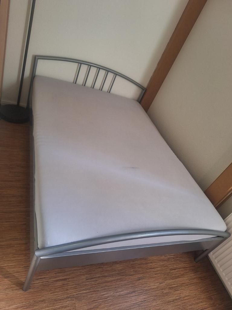 Ledikant 140 cm met verstelbare lattenbodem, Ophalen, Tweepersoons, 140 cm, 200 cm