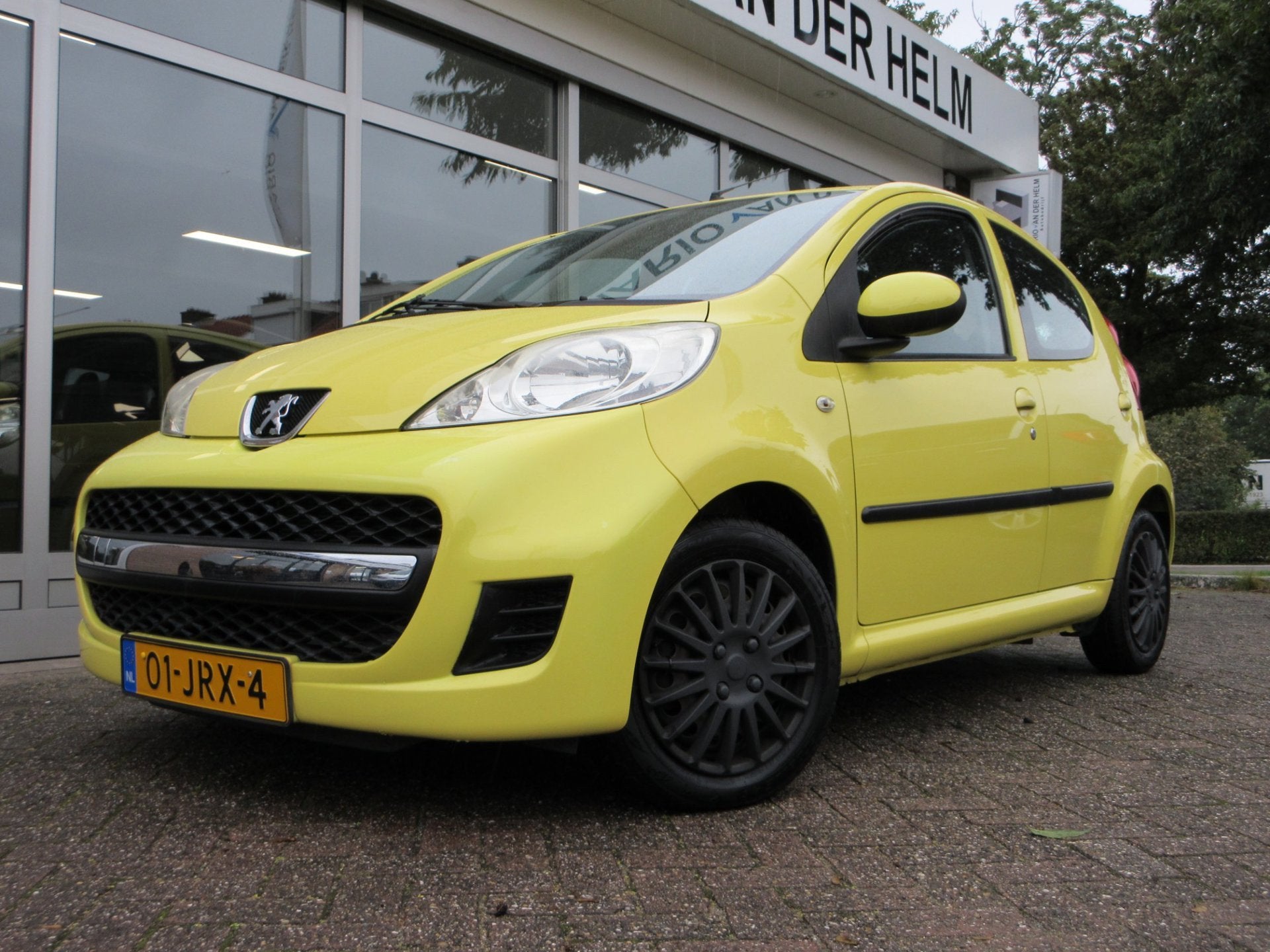 Peugeot 107 1.0-12V XS Automaat, Stof, Gebruikt, Zwart, 4 stoelen