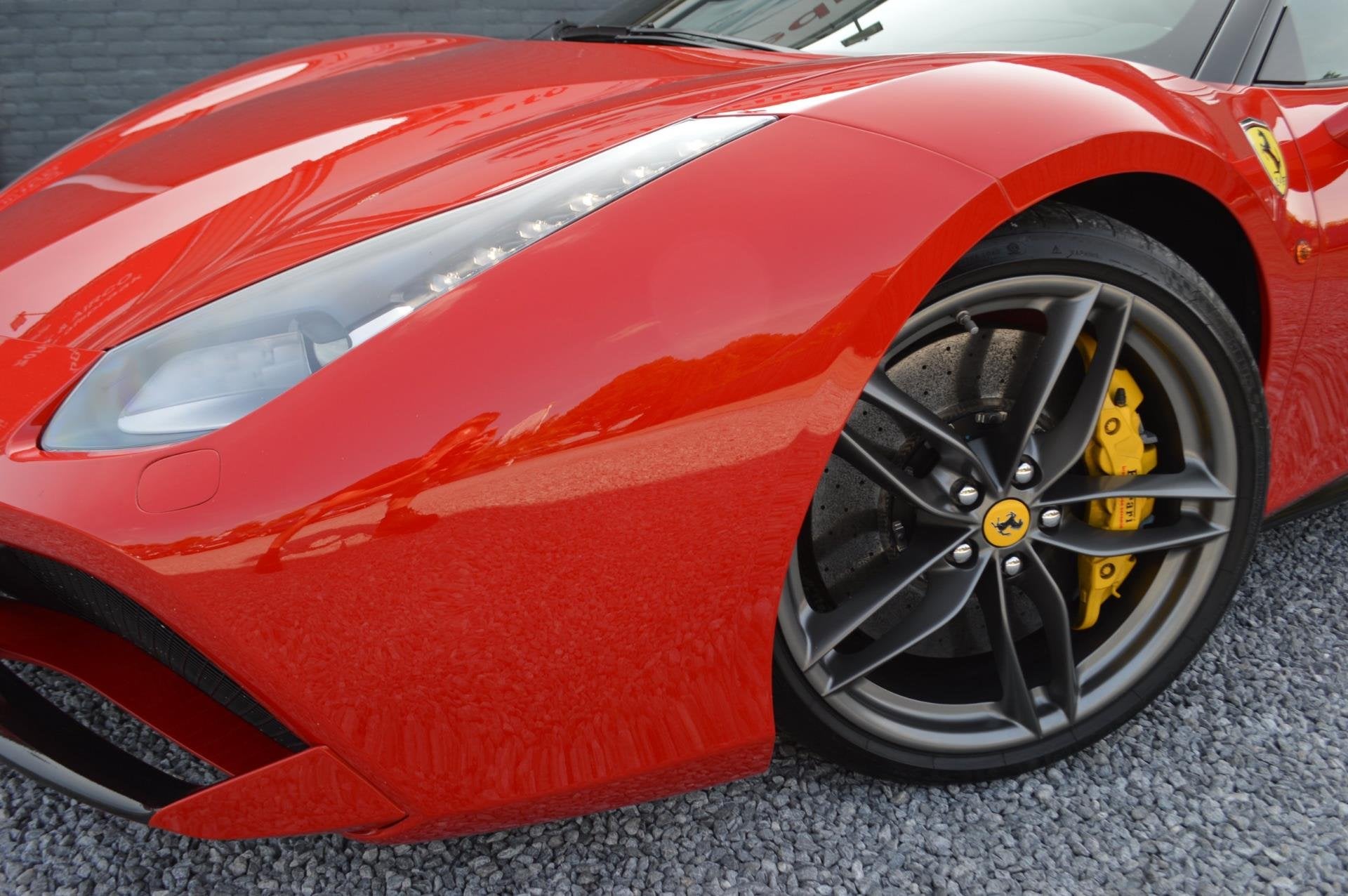 Ferrari 488 3.9 GTB HELE Carbon Seats Sport Uitlaat Nieuwsta, Auto's, Ferrari, Automaat, Dealer onderhouden, Gebruikt, Leder