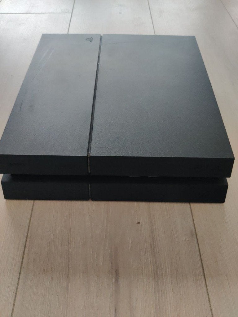 ps4 defect / gaat niet aan, Ophalen, Gebruikt, Met 1 controller, Slim