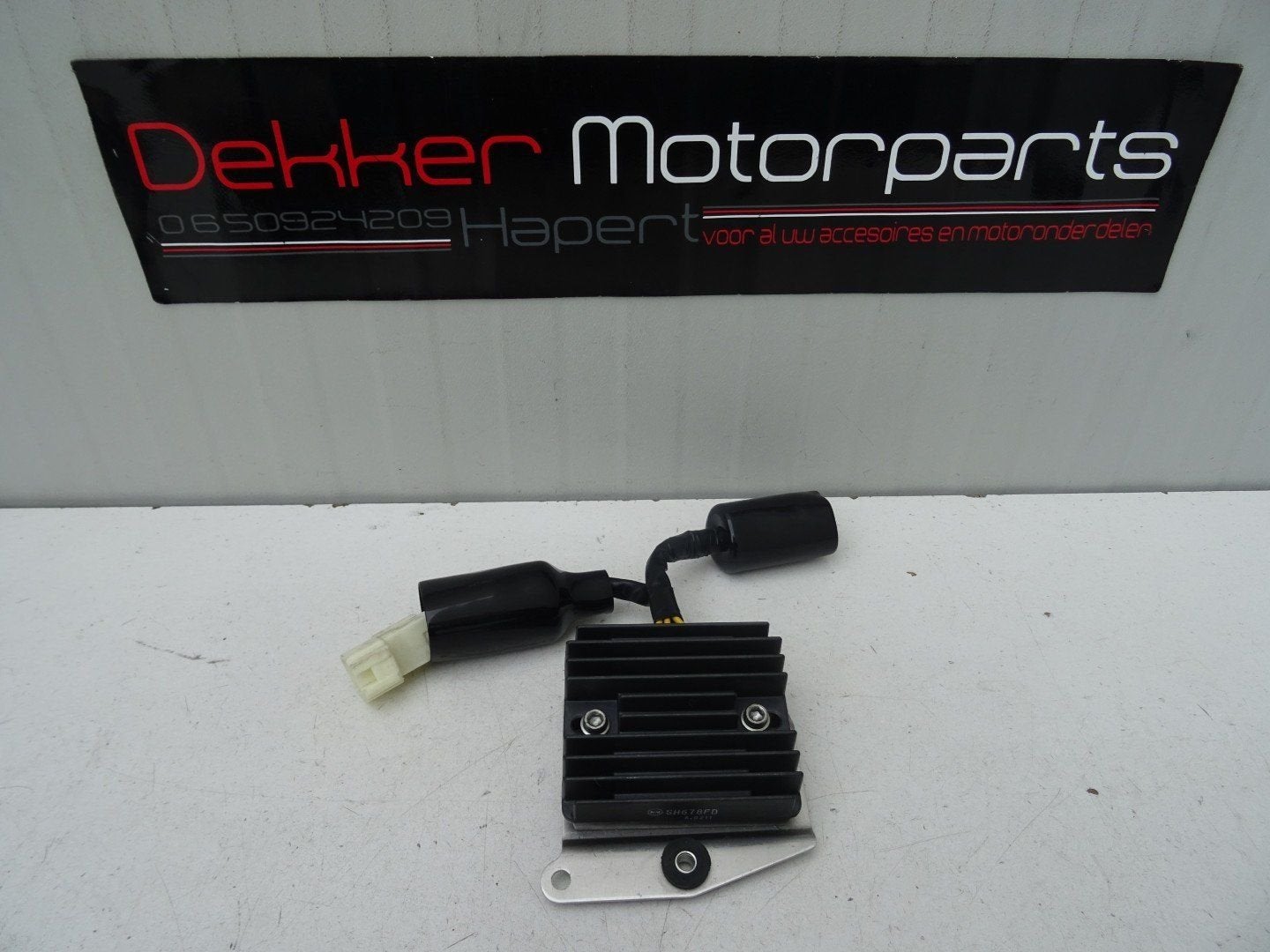 Spanningsregelaar Regulator Honda CBR1000RR Fireblade 2004, Gebruikt, -, -, Ophalen of Verzenden